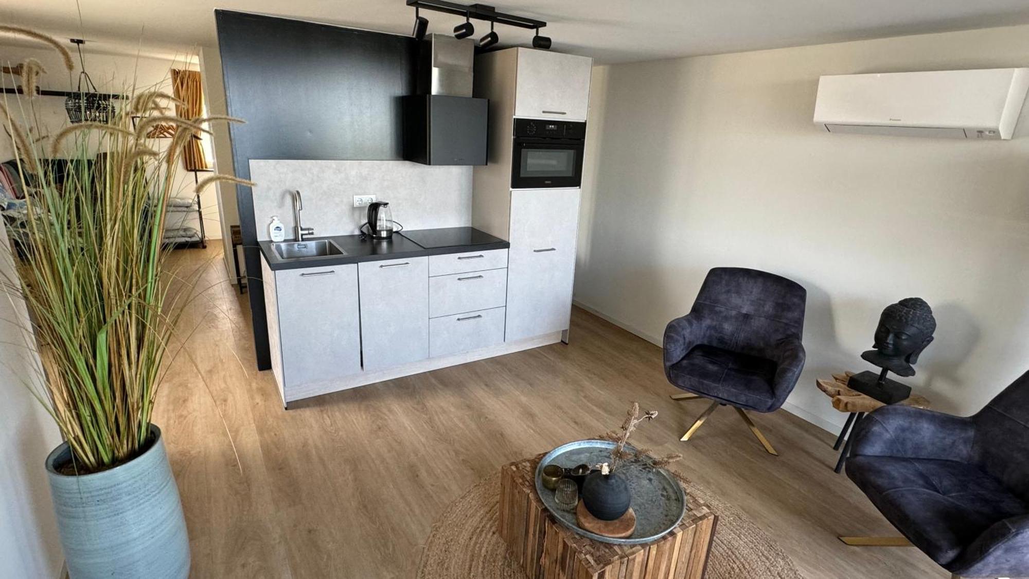 Plassenzicht Logies & Sloepverhuur Loosdrecht Luaran gambar